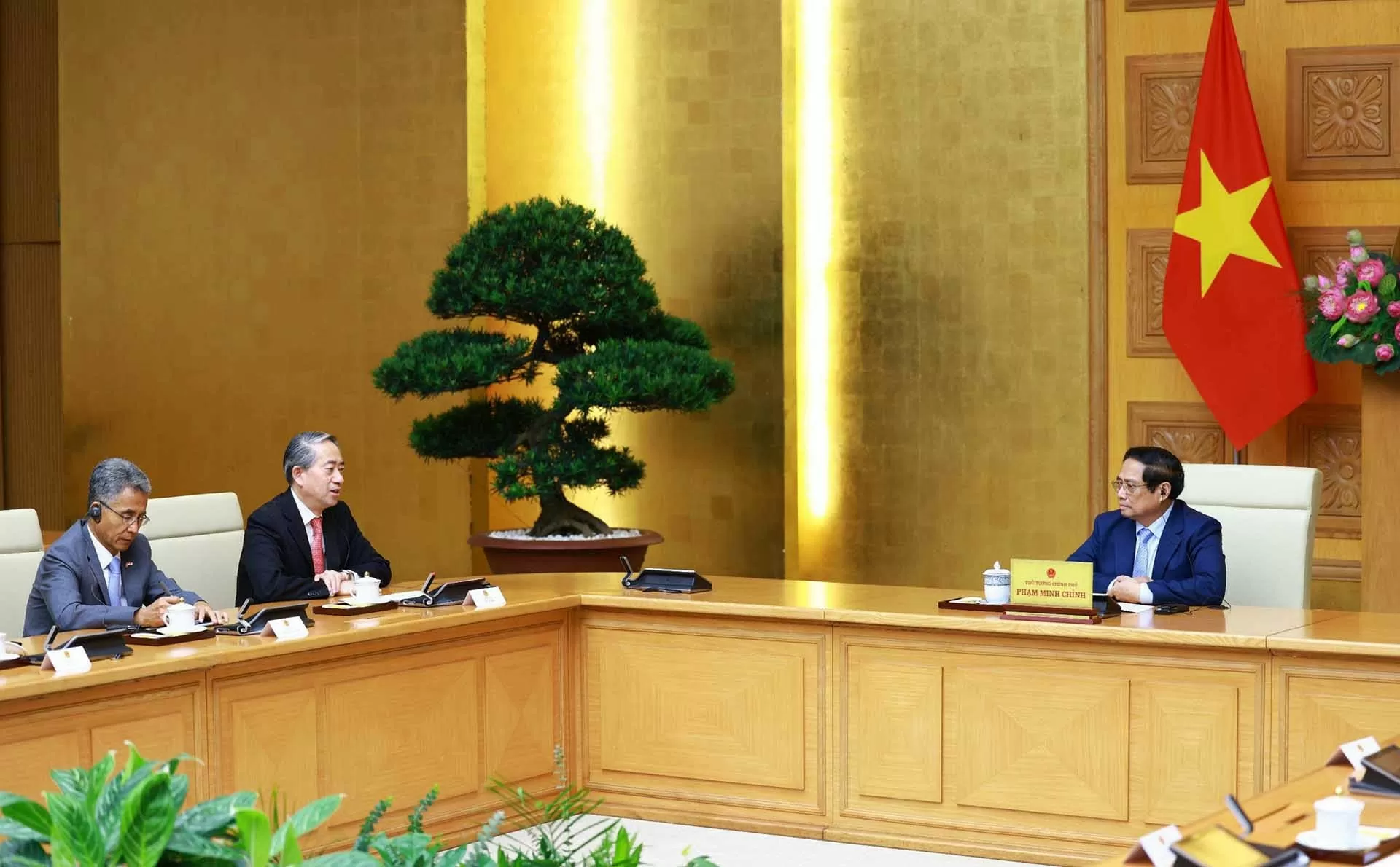 Thủ tướng Phạm Minh Chính tiếp Đại sứ Trung Quốc chào từ biệt, kết thúc nhiệm kỳ công tác tại Việt Nam Thủ tướng Phạm Minh Chính tiếp Đại sứ Trung Quốc chào từ biệt, kết thúc nhiệm kỳ công tác tại Việt Nam