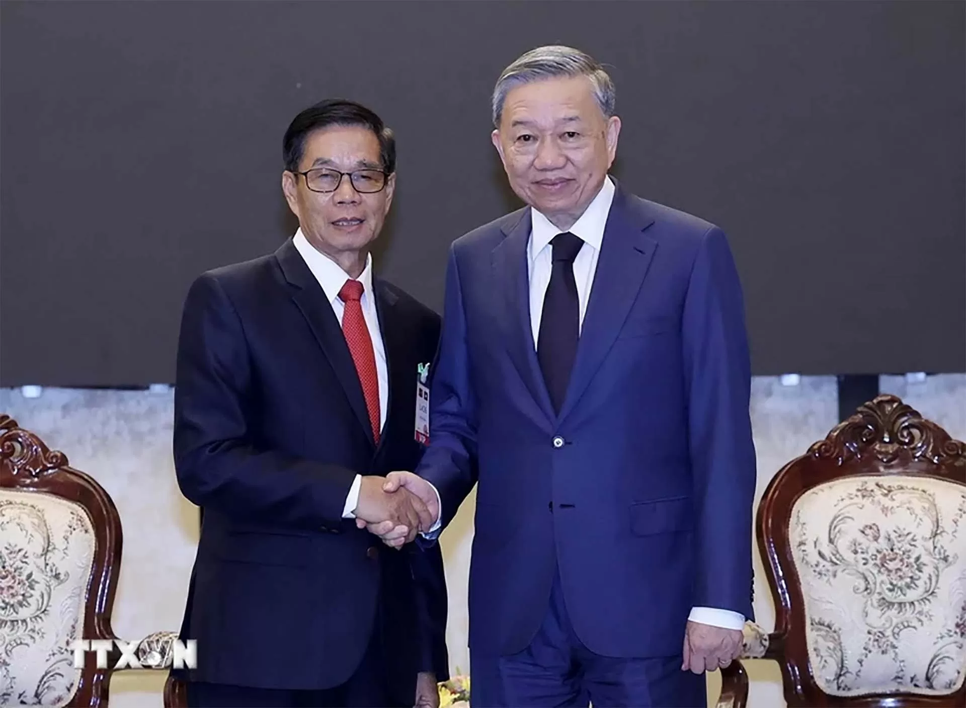 Đẩy mạnh tuyên truyền trong các tầng lớp nhân dân về truyền thống lịch sử của quan hệ đặc biệt Việt Nam-Lào Đẩy mạnh tuyên truyền trong các tầng lớp nhân dân về truyền thống lịch sử của quan hệ đặc biệt Việt Nam-Lào