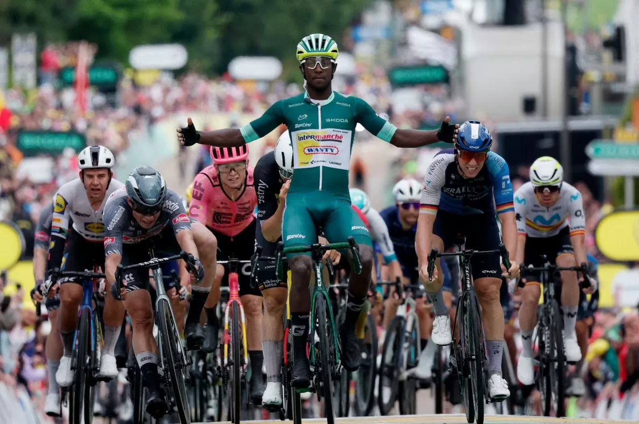 Những khung hình ấn tượng của giải đua xe đạp Tour de France Những khung hình ấn tượng của giải đua xe đạp Tour de France