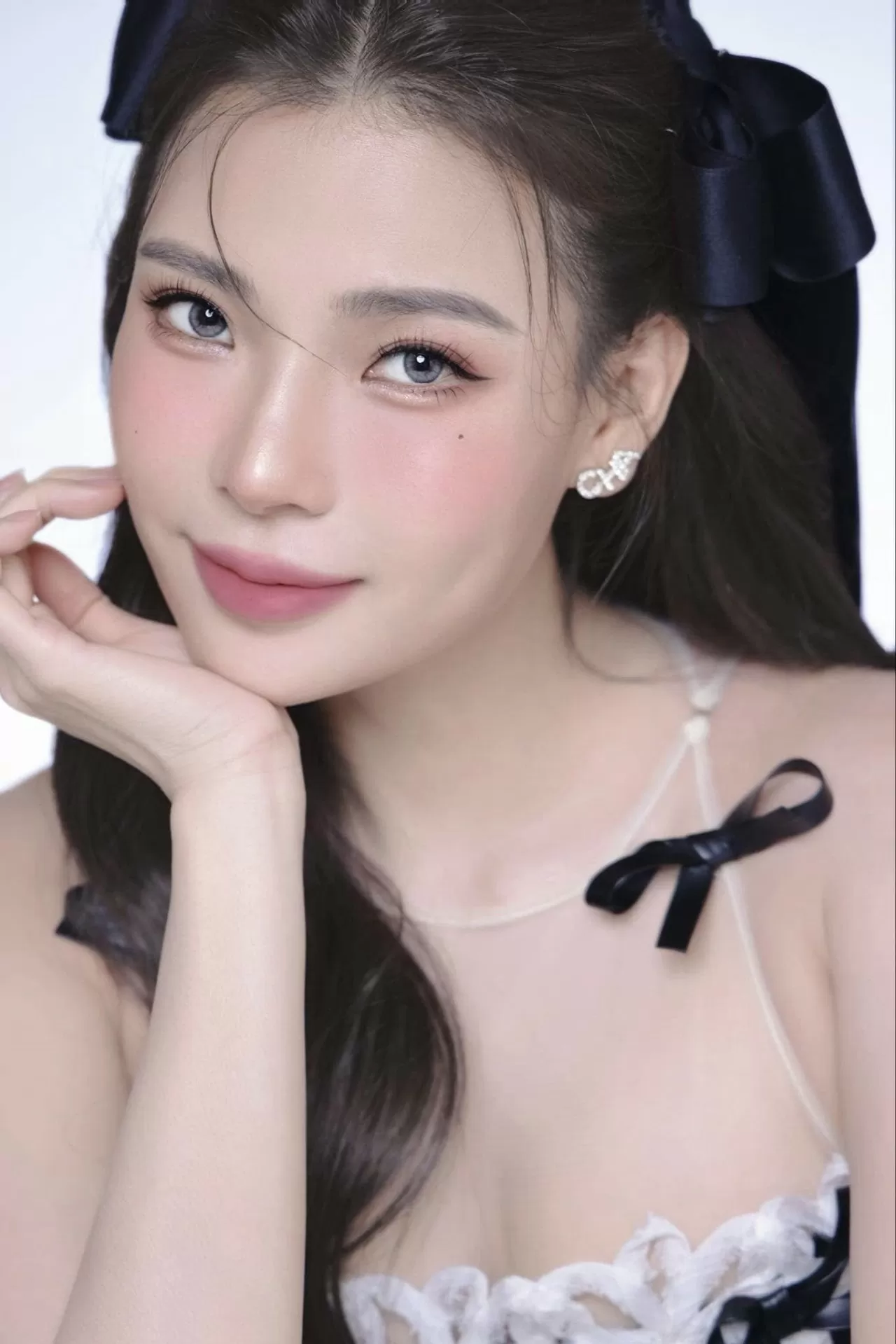 Diễn viên Thúy Diễm 'Trạm cứu hộ trái tim' Diễn viên Thúy Diễm 'Trạm cứu hộ trái tim'