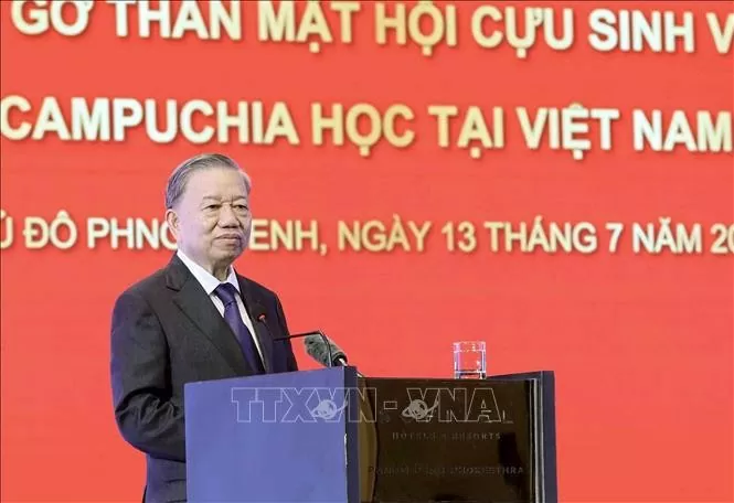 Chủ tịch nước Tô Lâm gặp mặt cựu lưu học sinh Campuchia từng học tập tại Việt Nam Chủ tịch nước Tô Lâm gặp mặt cựu lưu học sinh Campuchia từng học tập tại Việt Nam