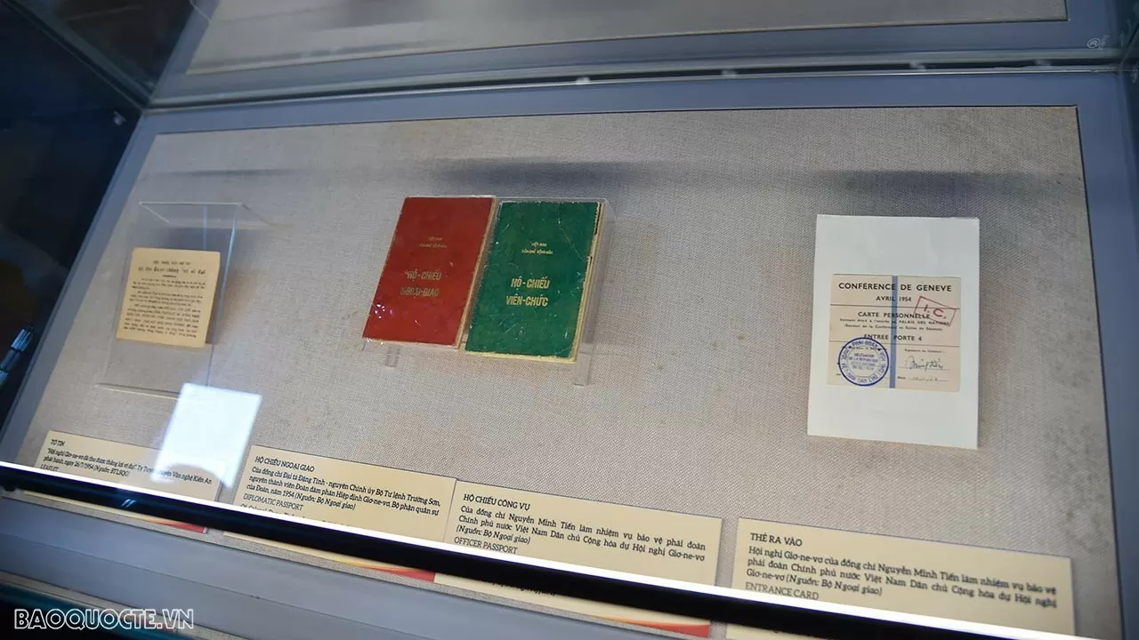 Triển lãm ‘Hiệp định Geneve về đình chỉ chiến sự ở Việt Nam-Mốc son lịch sử của nền Ngoại giao cách mạng Việt Nam’ Toàn cảnh khai mạc Triển lãm Hiệp định Geneva về đình chỉ chiến sự ở Việt Nam