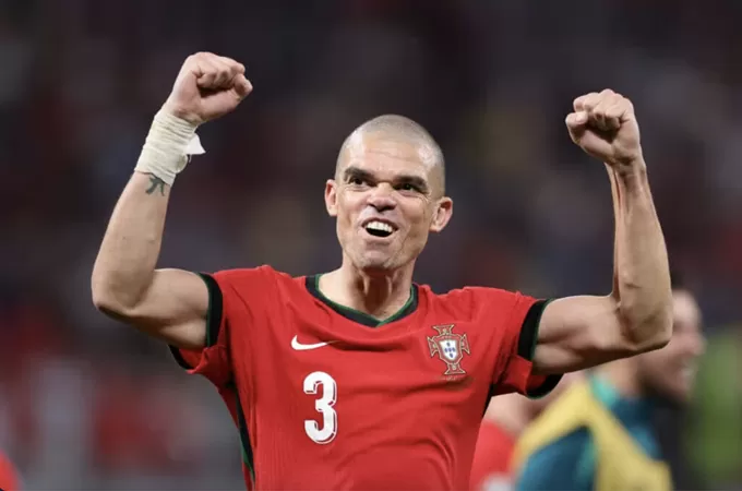 Pepe là cầu thủ lớn tuổi nhất thi đấu tại EURO 2024. (Nguồn: AFP) Pepe là cầu thủ lớn tuổi nhất thi đấu tại EURO 2024. (Nguồn: AFP)