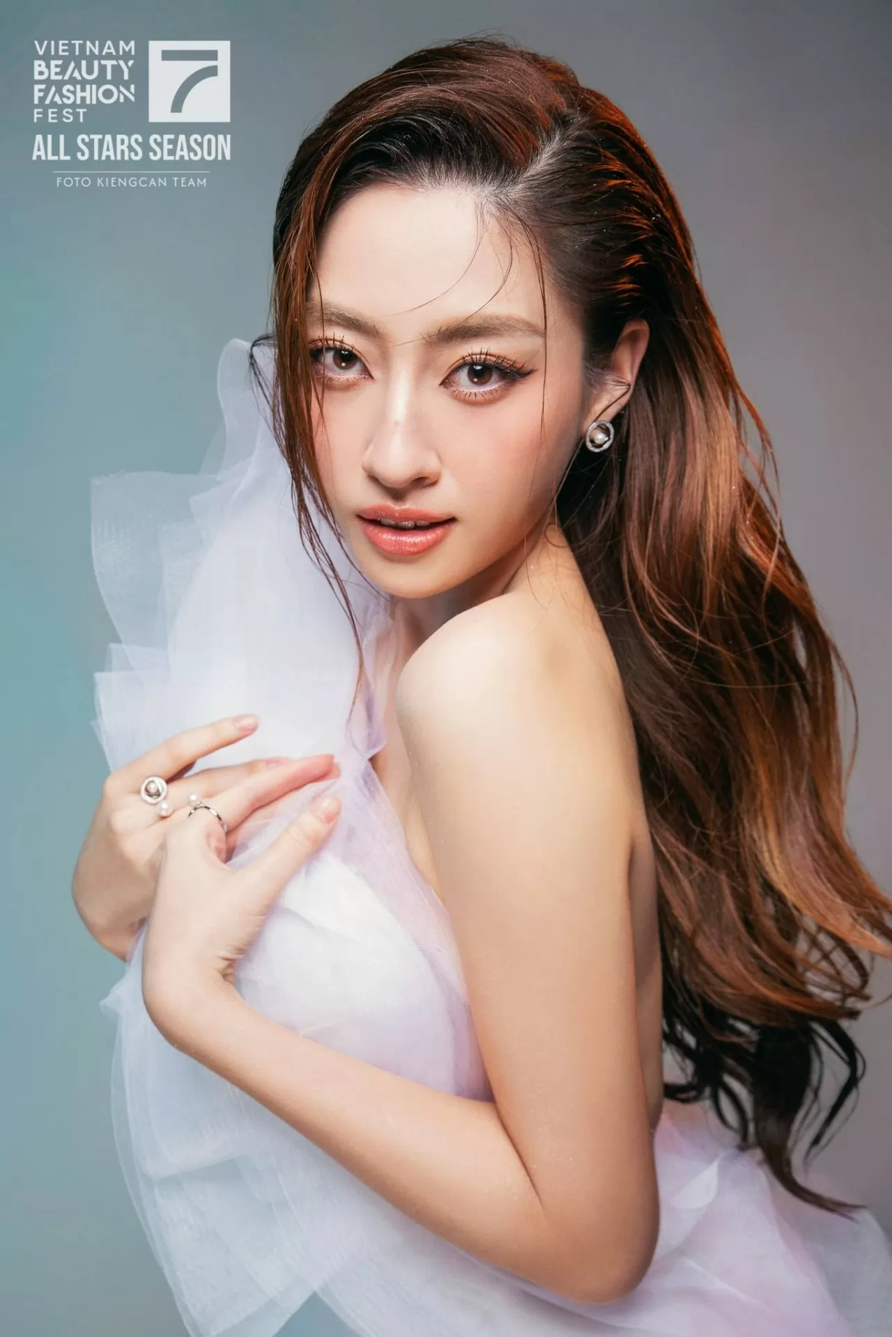 Hoa hậu Lương Thùy Linh