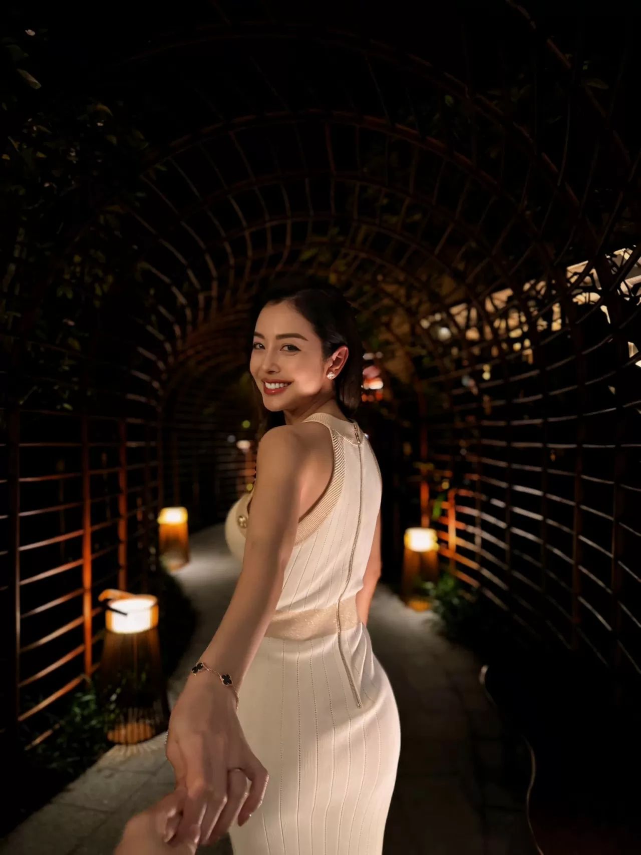 Jennifer Phạm mặc gì khi đi chơi?