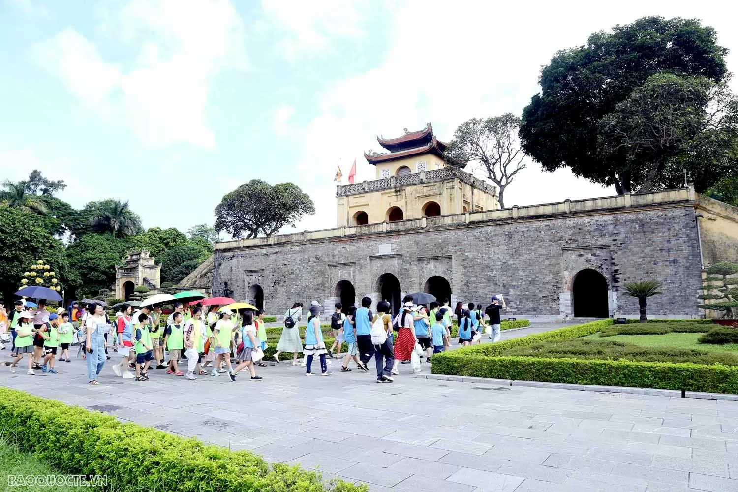 Nhà ngoại giao nhí với di sản Hoàng thành Thăng Long Nhà ngoại giao nhí với di sản Hoàng thành Thăng Long