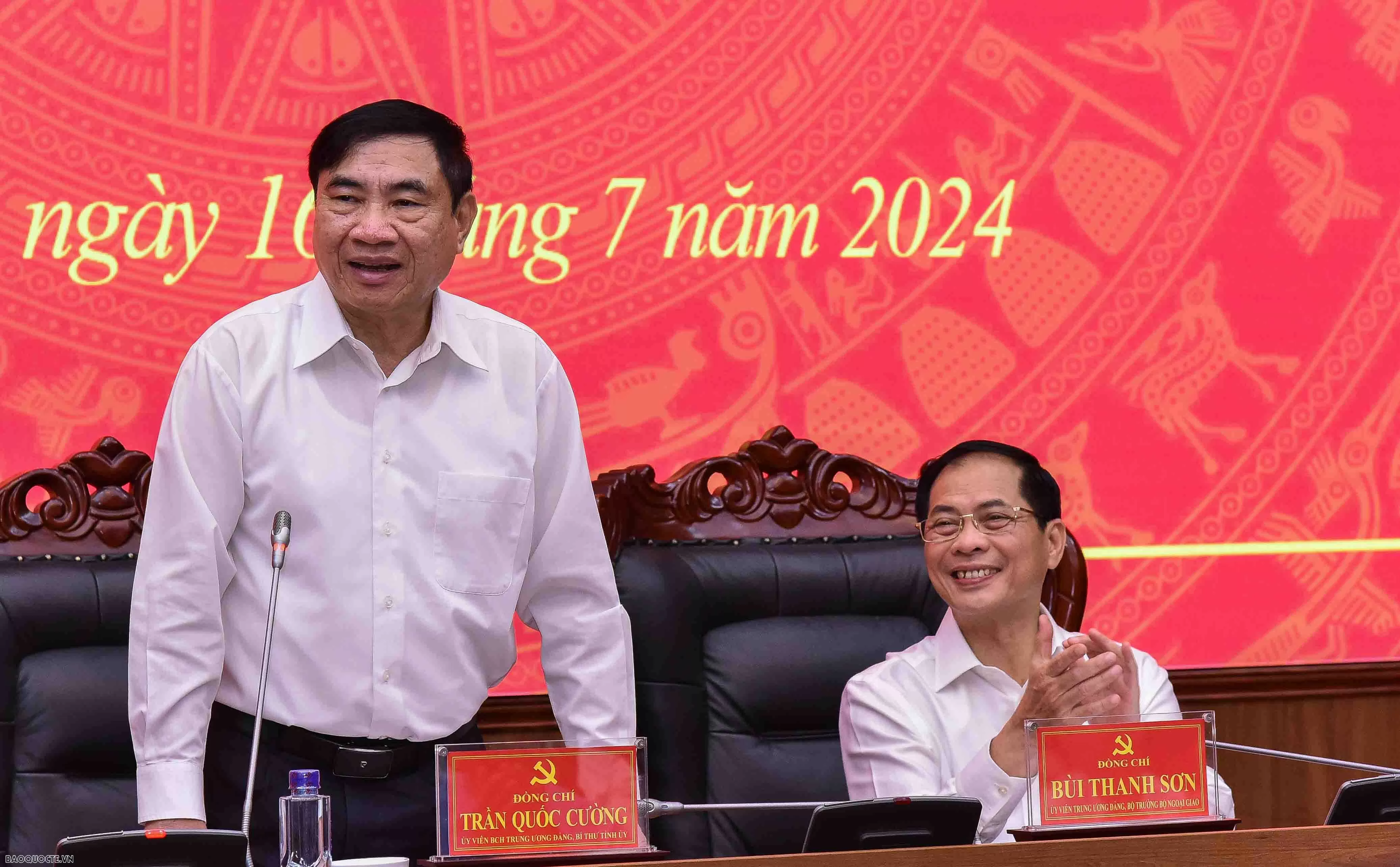 Bộ trưởng Ngoại giao Bùi Thanh Sơn thăm và làm việc tại tỉnh Điện Biên Bộ trưởng Ngoại giao Bùi Thanh Sơn thăm và làm việc tại tỉnh Điện Biên