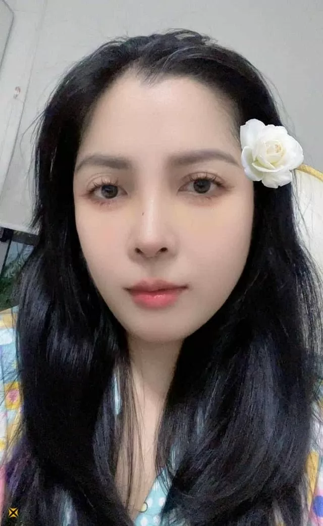 Ngô Hoàng Oanh là người đã sinh sống và làm việc tại Malaysia trên 10 năm. Ngô Hoàng Oanh là người đã sinh sống và làm việc tại Malaysia trên 10 năm.