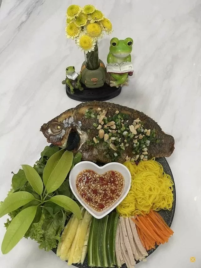 Chủ kênh Ngô Hoàng Oanh: “Tôi muốn chia sẻ đam mê ẩm thực của mình và mang đến những công thức độc đáo từ các quốc gia khác, giới thiệu cho bạn bè người Việt; rồi lại miệt mài mang công thức ẩm thực của người Việt giới thiệu với bạn bè các quốc gia khác”. Chủ kênh Ngô Hoàng Oanh: “Tôi muốn chia sẻ đam mê ẩm thực của mình và mang đến những công thức độc đáo từ các quốc gia khác, giới thiệu cho bạn bè người Việt; rồi lại miệt mài mang công thức ẩm thực của người Việt giới thiệu với bạn bè các quốc gia khác”.