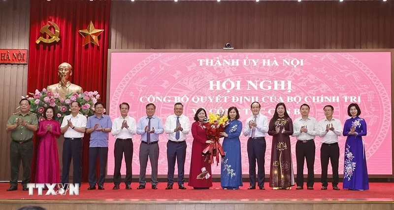 Đồng chí Bùi Thị Minh Hoài giữ chức Bí thư Thành ủy Hà Nội Đồng chí Bùi Thị Minh Hoài giữ chức Bí thư Thành ủy Hà Nội