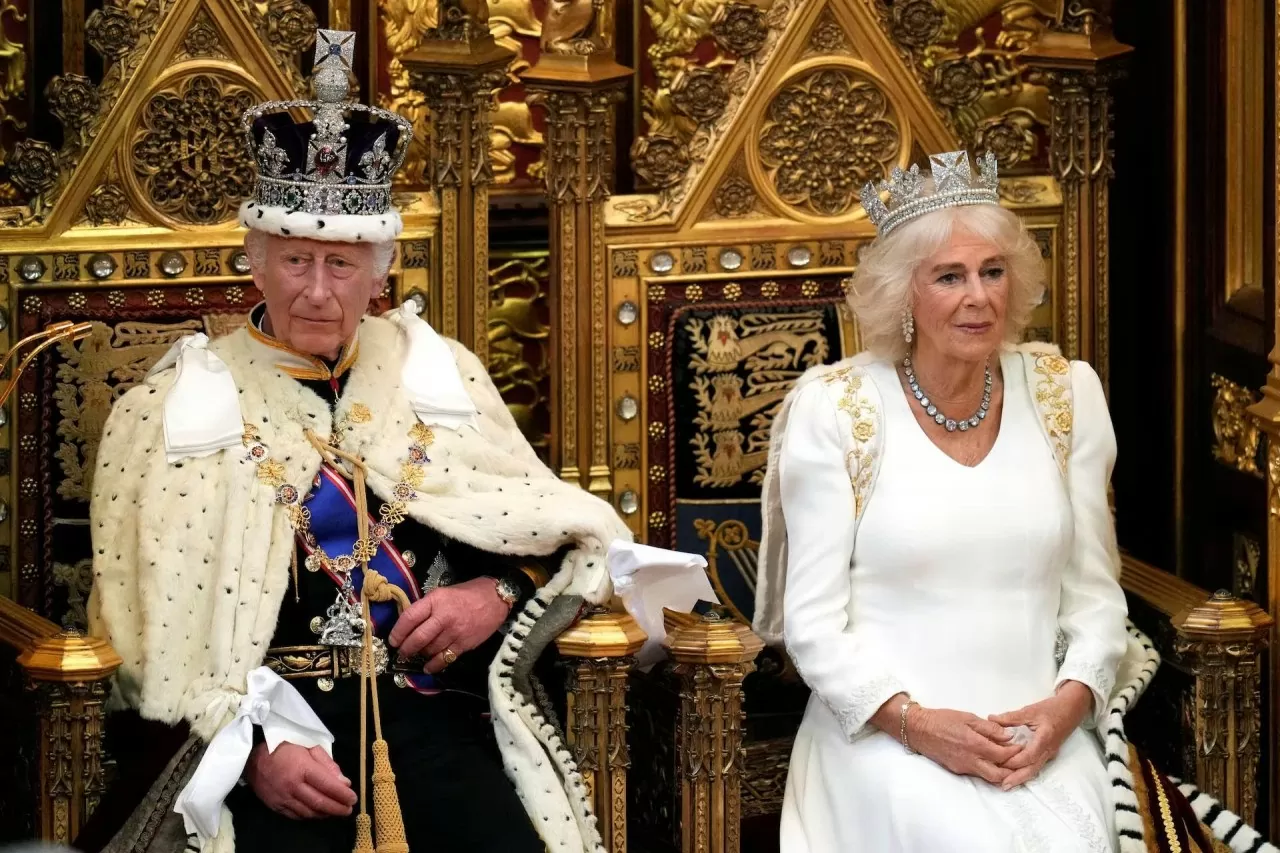 Vua Charles III và Hoàng hậu Camilla dự khai mạc Quốc hội Anh Vua Charles III và Hoàng hậu Camilla dự khai mạc Quốc hội Anh
