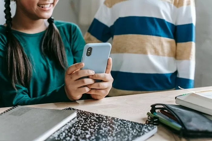 Chuyên gia quốc tế đưa ra lời khuyên giúp thanh thiếu niên sử dụng các thiết bị công nghệ hiệu quả Chuyên gia quốc tế đưa ra lời khuyên giúp thanh thiếu niên sử dụng các thiết bị công nghệ hiệu quả