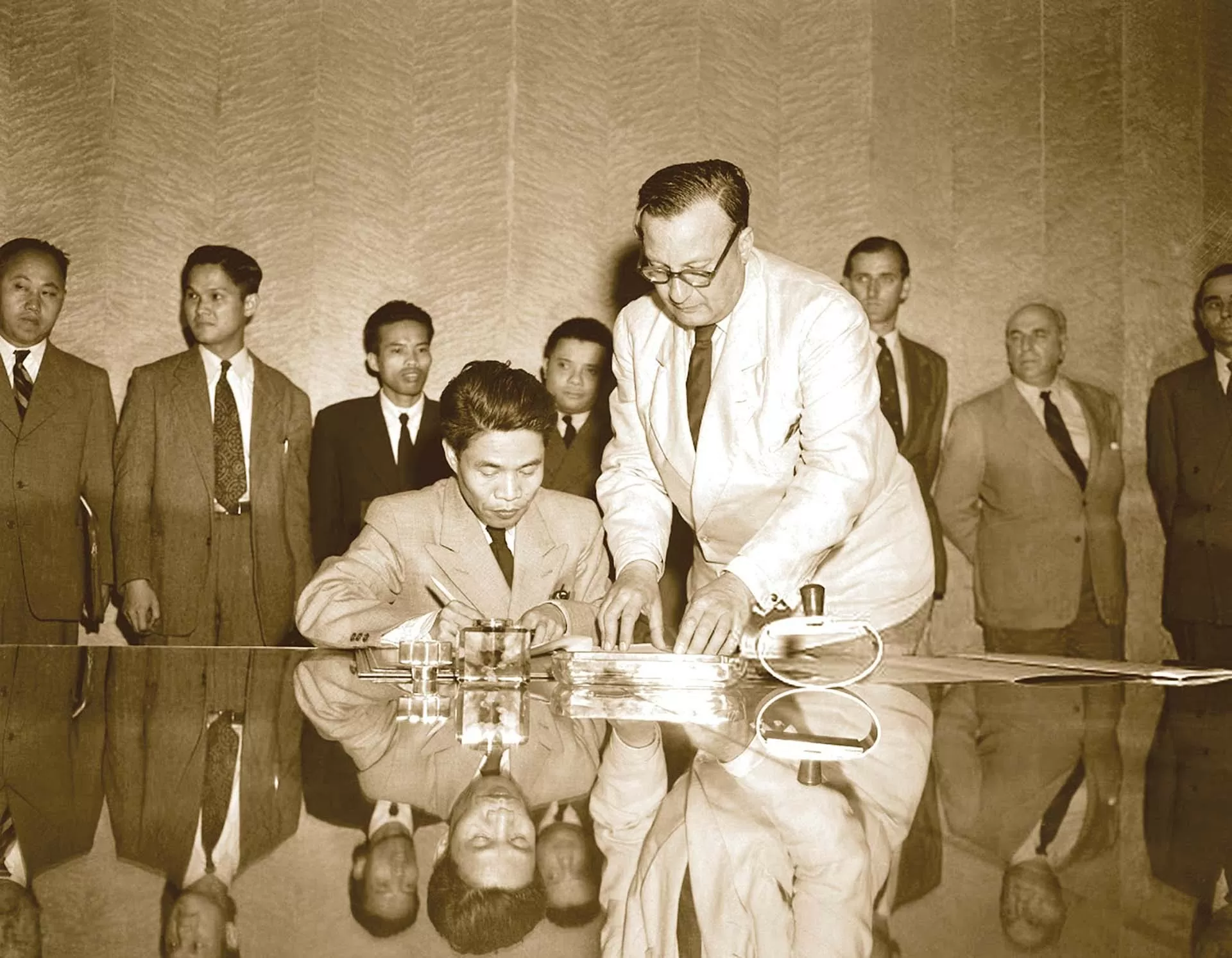 Hiệp định Geneva: Tầm vóc lịch sử và ý nghĩa thời đại Hiệp định Geneva: Tầm vóc lịch sử và ý nghĩa thời đại