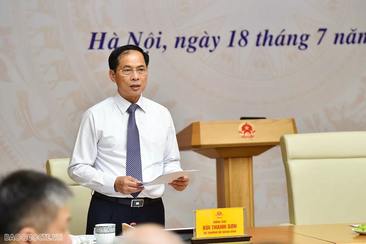 Chiều tối 18/7, Thủ tướng Phạm Minh Chính chủ trì Hội nghị với các Trưởng cơ quan đại diện Việt Nam ở nước ngoài về đẩy mạnh công tác ngoại giao kinh tế thúc đẩy tăng trưởng kinh tế 6 tháng cuối năm 2024 và những năm tiếp theo. (Ảnh: Tuấn Anh) Chiều tối 18/7, Thủ tướng Phạm Minh Chính chủ trì Hội nghị với các Trưởng cơ quan đại diện Việt Nam ở nước ngoài về đẩy mạnh công tác ngoại giao kinh tế thúc đẩy tăng trưởng kinh tế 6 tháng cuối năm 2024 và những năm tiếp theo. (Ảnh: Tuấn Anh)