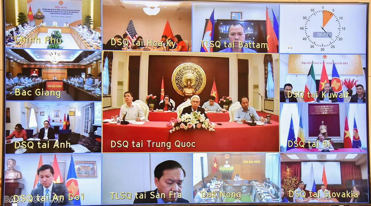 Thủ tướng Phạm Minh Chính đề nghị công tác ngoại giao kinh tế thúc đẩy xuất khẩu, động lực tăng trưởng Thủ tướng Phạm Minh Chính đề nghị đẩy mạnh công tác ngoại giao kinh tế thúc đẩy xuất khẩu, động lực tăng trưởng