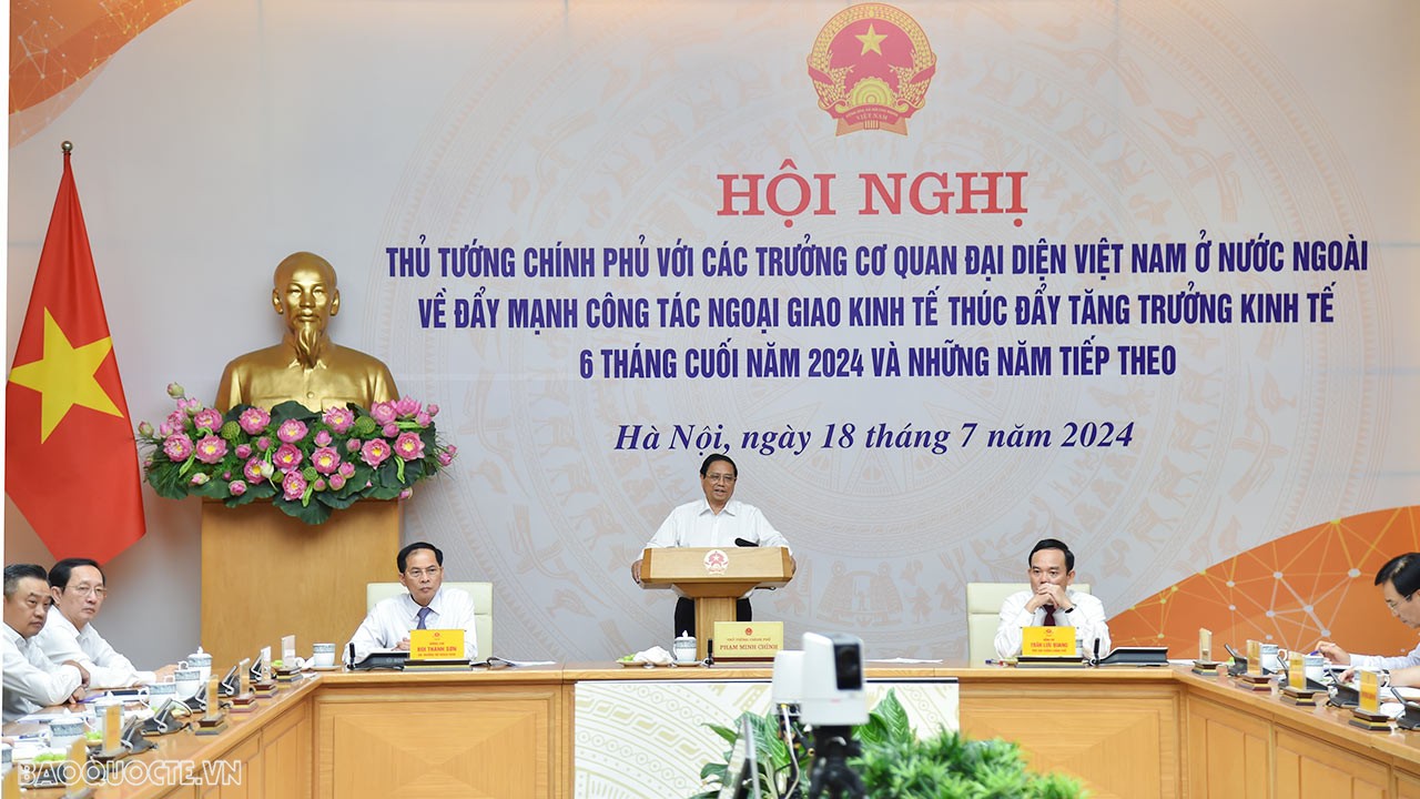 thu tuong pham minh chinh de nghi day manh cong tac ngoai giao kinh te thuc day xuat khau dong luc tang truong