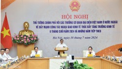 Thủ tướng Phạm Minh Chính đề nghị đẩy mạnh công tác ngoại giao kinh tế thúc đẩy xuất khẩu, động lực tăng trưởng