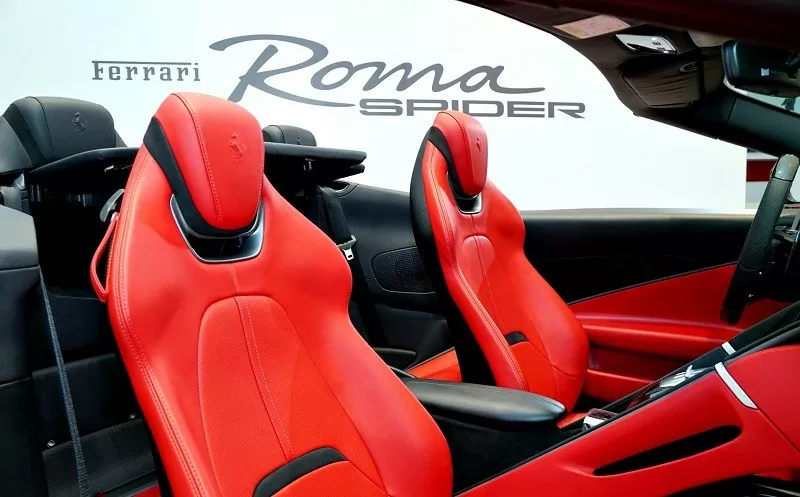 Cận cảnh Ferrari Roma Spider vừa ra mắt tại Việt Nam, giá từ 20 tỷ đồng Cận cảnh Ferrari Roma Spider vừa ra mắt tại Việt Nam, giá từ 20 tỷ đồng