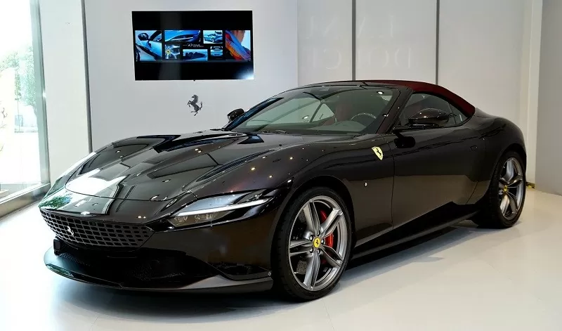 Cận cảnh Ferrari Roma Spider vừa ra mắt tại Việt Nam, giá từ 20 tỷ đồng Cận cảnh Ferrari Roma Spider vừa ra mắt tại Việt Nam, giá từ 20 tỷ đồng