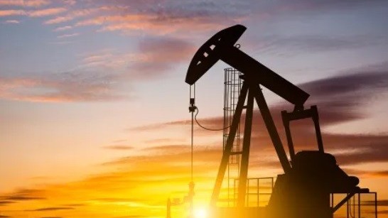 gia xang dau hom nay 2812 leo doc