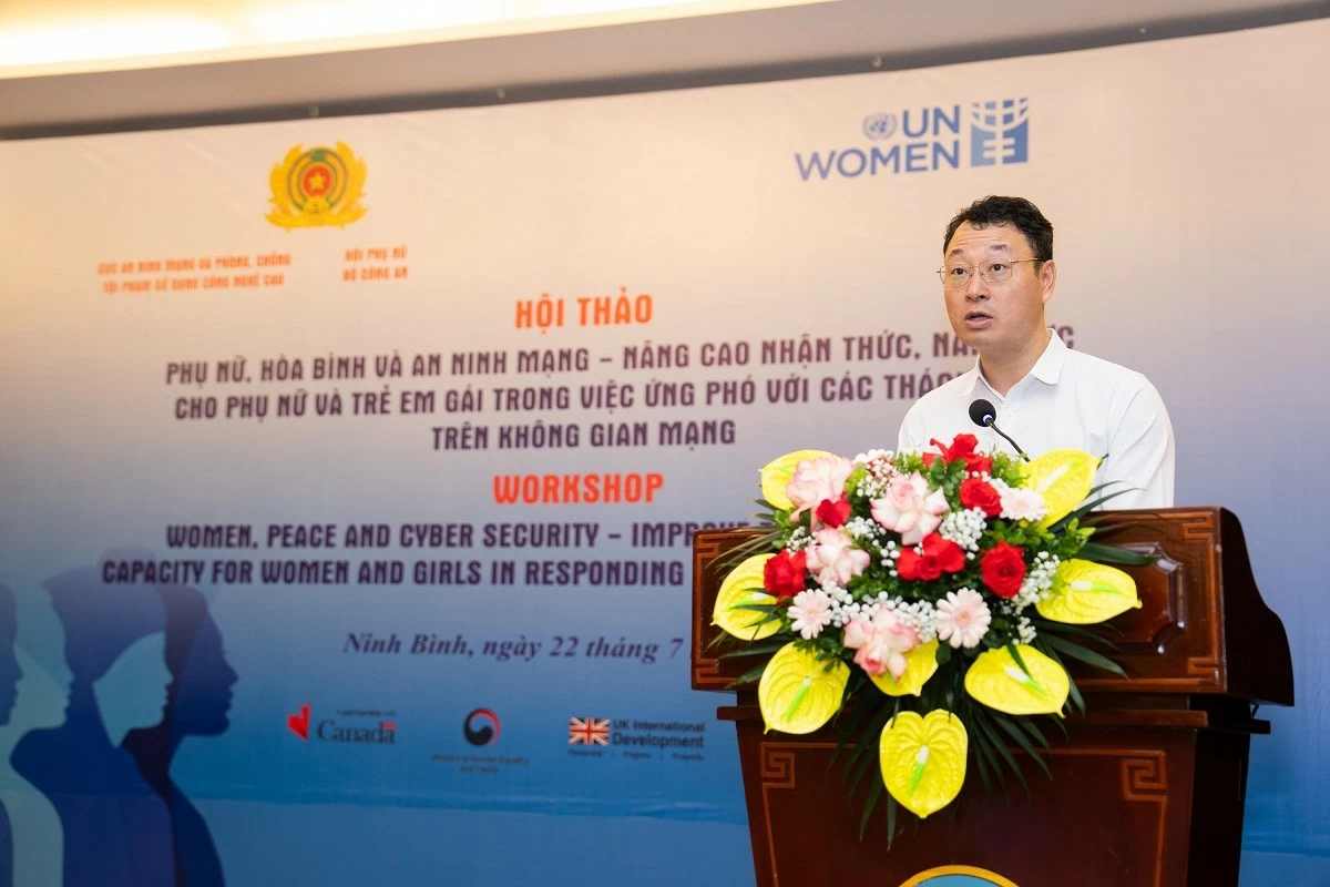 Ứng phó với các mối đe dọa trên không gian mạng đối với phụ nữ và trẻ em gái Ứng phó với các mối đe dọa trên không gian mạng đối với phụ nữ và trẻ em gái