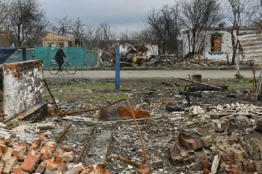 Xung đột Nga-Ukraine: Moscow tiết lộ chi tiết hiếm hoi, tuyên bố giành quyền kiểm soát 2 ngôi làng, Kiev cử Ngoại trưởng đến Trung Quốc Xung đột Nga-Ukraine: Moscow tiết lộ chi tiết hiếm hoi, tuyên bố giành quyền kiểm soát 2 ngôi làng, Kiev cử Ngoại trưởng đến Trung Quốc