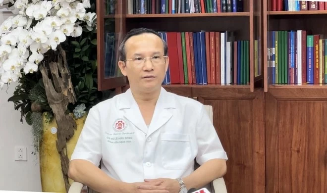 Thiếu tướng Lê Hữu Song – Giám đốc Bệnh viện Trung ương Quân đội 108. (Ảnh: PV/Vietnam+) Thiếu tướng Lê Hữu Song – Giám đốc Bệnh viện Trung ương Quân đội 108. (Ảnh: PV/Vietnam+)