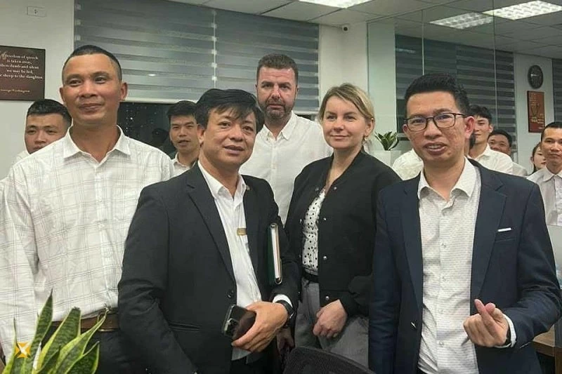 Giám đốc Nguyễn Thanh Bình: “Trong những năm gần đây, Việt Nam được ghi nhận là thị trường xuất khẩu lao động liên tục tăng trưởng”. Giám đốc Nguyễn Thanh Bình: “Trong những năm gần đây, Việt Nam được ghi nhận là thị trường xuất khẩu lao động liên tục tăng trưởng”.