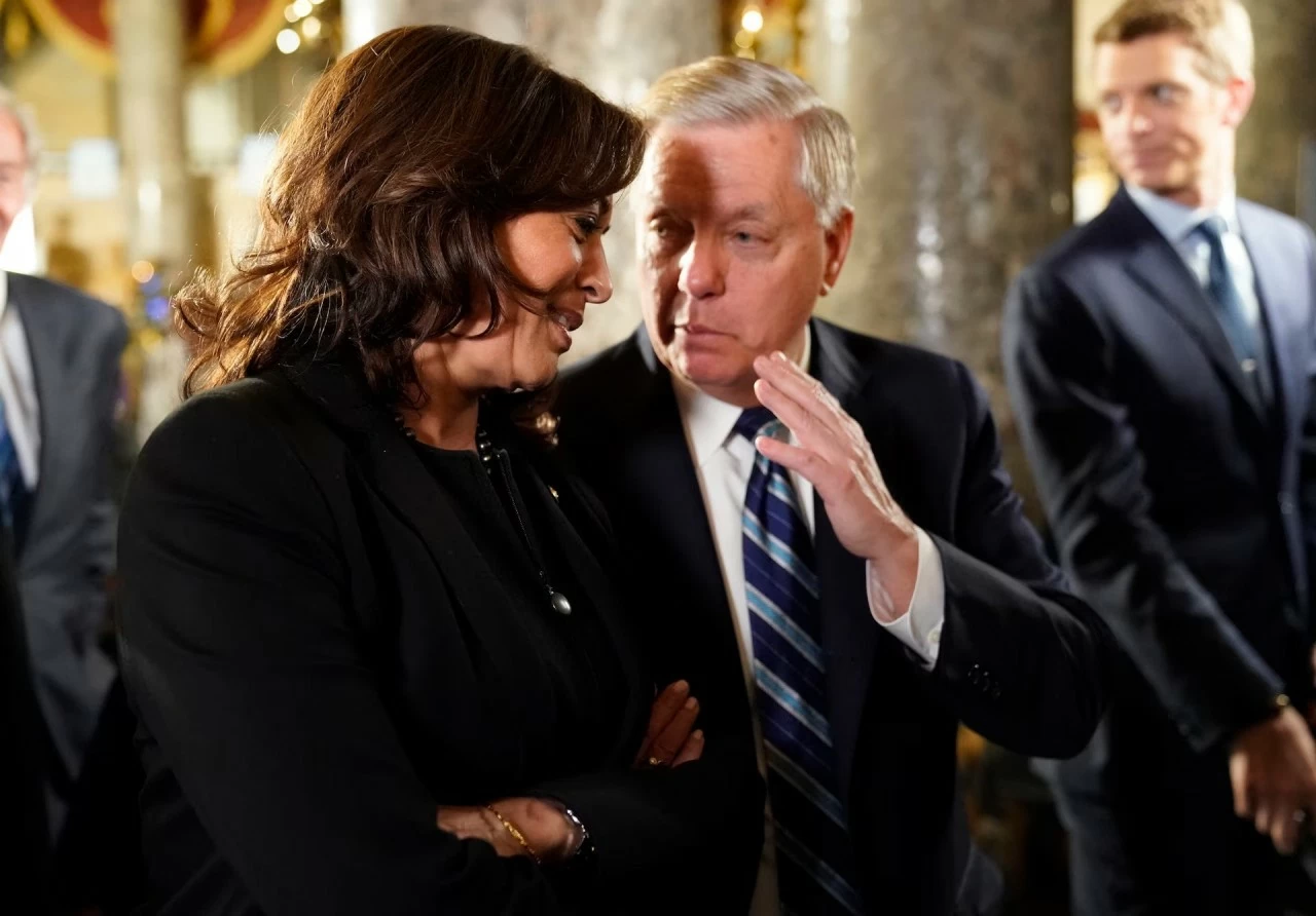 Hình ảnh hiếm hoi thời thơ ấu của Phó Tổng thống Mỹ Kamala Harris Hình ảnh hiếm hoi thời thơ ấu của Phó Tổng thống Mỹ Kamala Harris