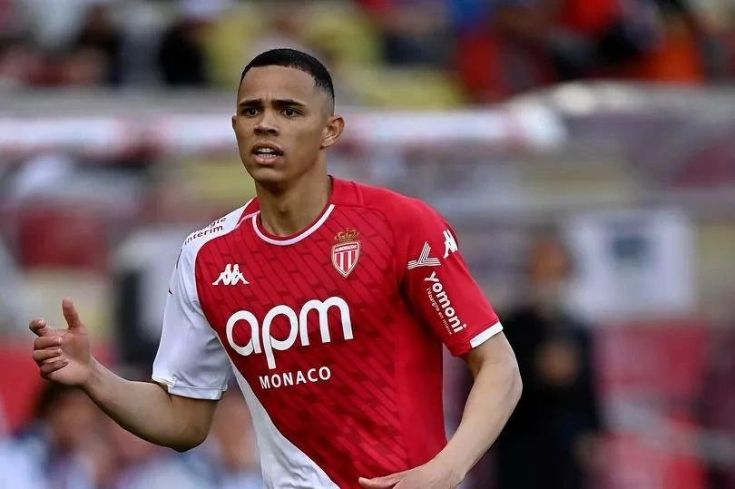 Chuyển nhượng cầu thủ MU: De Gea thể hiện sự trung thành; Chuyển nhượng cầu thủ MU: De Gea thể hiện sự trung thành;