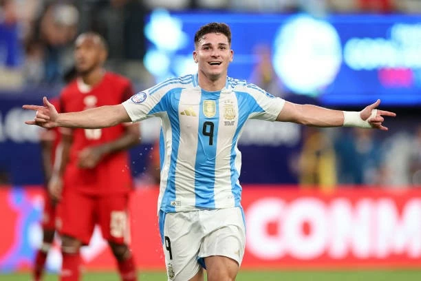 Argentina đang đứng trước cơ hội cân bằng kỉ lục giành HCV bóng đá nam Olympic. Argentina đang đứng trước cơ hội cân bằng kỉ lục giành HCV bóng đá nam Olympic.