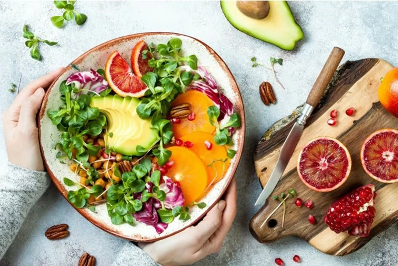 Nếu bạn là người kén ăn, hãy thử thêm một món gì đó mà bạn chưa từng ăn trước đây vào mỗi tuần và đừng ngại thử lại món mà bạn nghĩ là mình không thích. Ảnh: Shutterstock Nếu bạn là người kén ăn, hãy thử thêm một món gì đó mà bạn chưa từng ăn trước đây vào mỗi tuần và đừng ngại thử lại món mà bạn nghĩ là mình không thích. Ảnh: Shutterstock