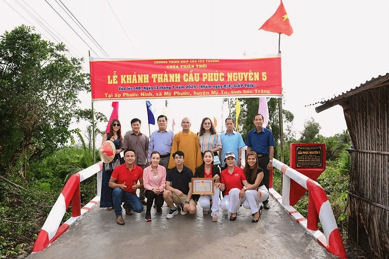 Hành trình lan toả và sẻ chia Hành trình lan toả và sẻ chia
