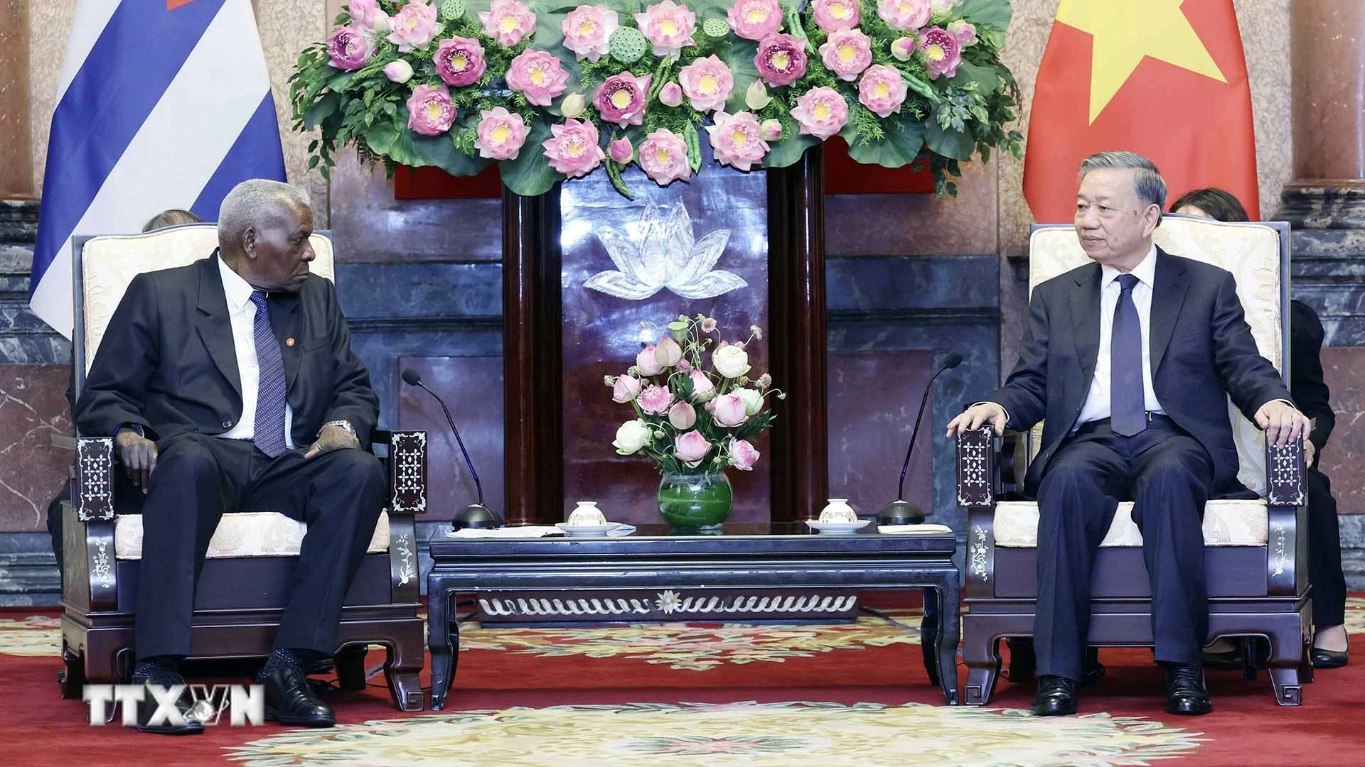 Chủ tịch nước Tô Lâm tiếp Chủ tịch Quốc hội Cuba sang dự Lễ Quốc tang Tổng Bí thư Nguyễn Phú Trọng Chủ tịch nước Tô Lâm tiếp Chủ tịch Quốc hội Cuba sang dự Lễ Quốc tang Tổng Bí thư Nguyễn Phú Trọng