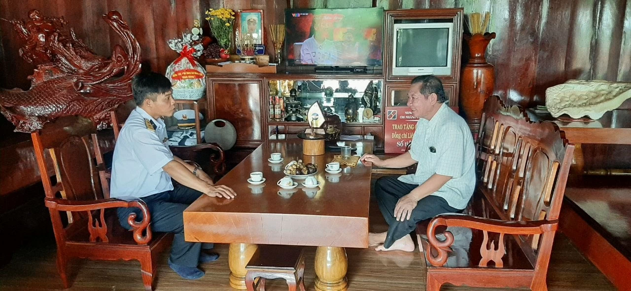 Lữ đoàn 127 gặp mặt, tặng quà thân nhân thương binh, bệnh binh Lữ đoàn 127 gặp mặt, tặng quà thân nhân thương binh, bệnh binh