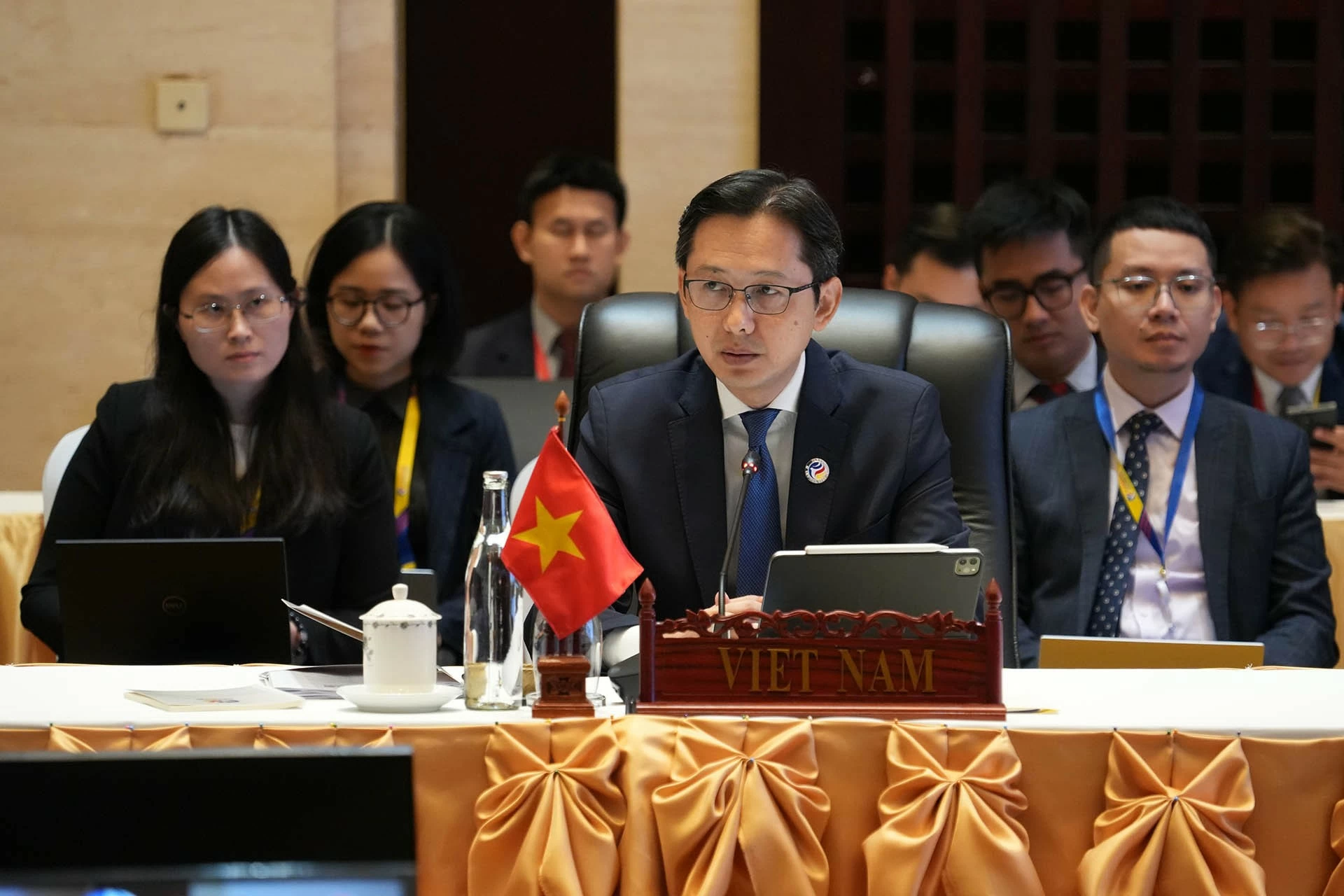 Ngày làm việc đầu tiên của các Bộ trưởng Ngoại giao ASEAN Ngày làm việc đầu tiên của các Bộ trưởng Ngoại giao ASEAN