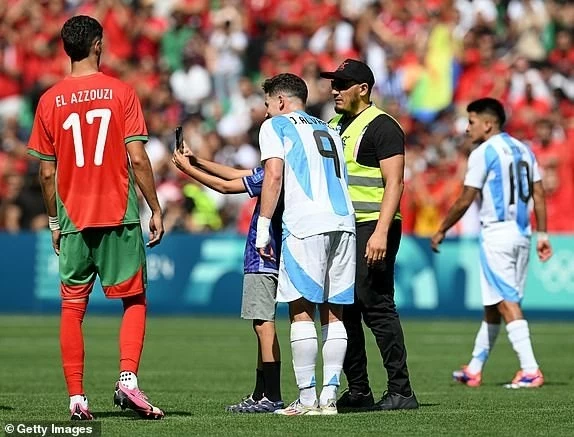 Scandal chấn động Olympic Paris 2024: VAR hủy bàn thắng của Argentina sau 1,5 giờ Scandal chấn động Olympic Paris 2024: VAR hủy bàn thắng của Argentina sau 1,5 giờ