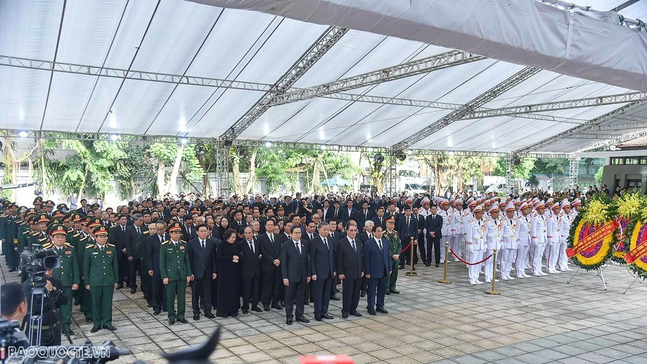 Trực tiếp: Toàn cảnh Lễ viếng Tổng Bí thư Nguyễn Phú Trọng sáng ngày 25/7 Trực tiếp: Toàn cảnh Lễ viếng Tổng Bí thư Nguyễn Phú Trọng sáng ngày 25/7