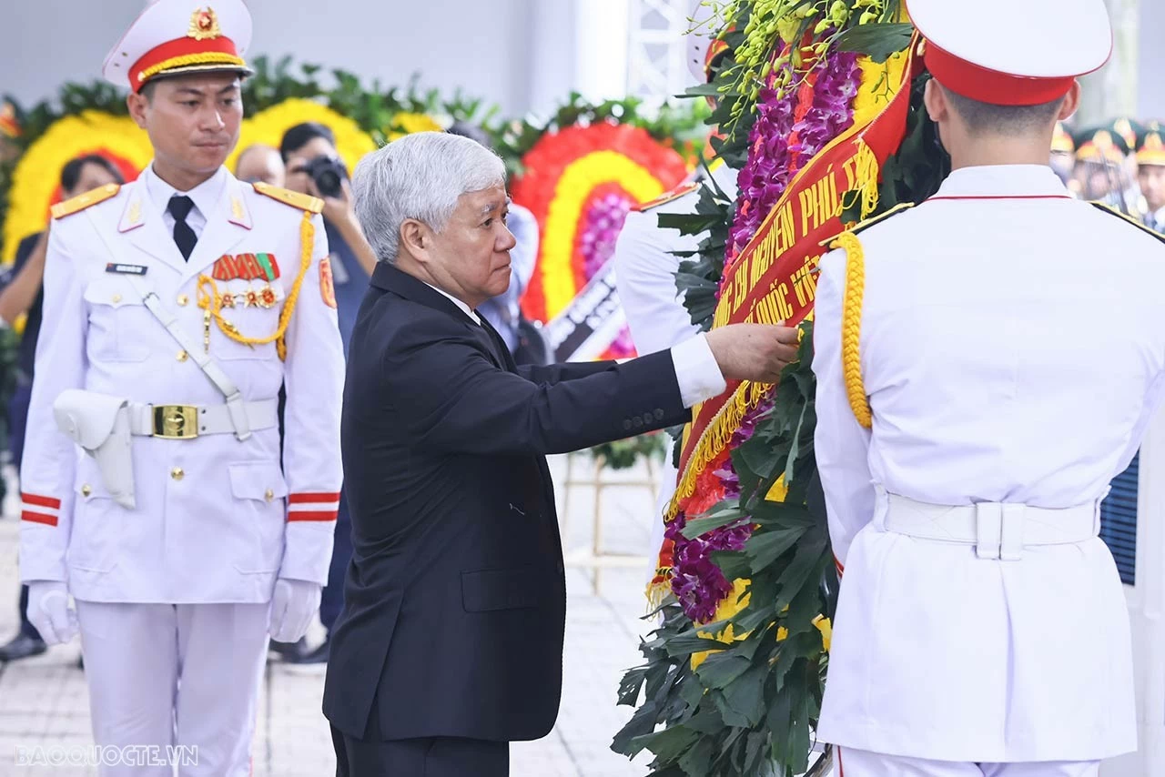 Trực tiếp: Toàn cảnh Lễ viếng Tổng Bí thư Nguyễn Phú Trọng sáng ngày 25/7 Trực tiếp: Toàn cảnh Lễ viếng Tổng Bí thư Nguyễn Phú Trọng sáng ngày 25/7