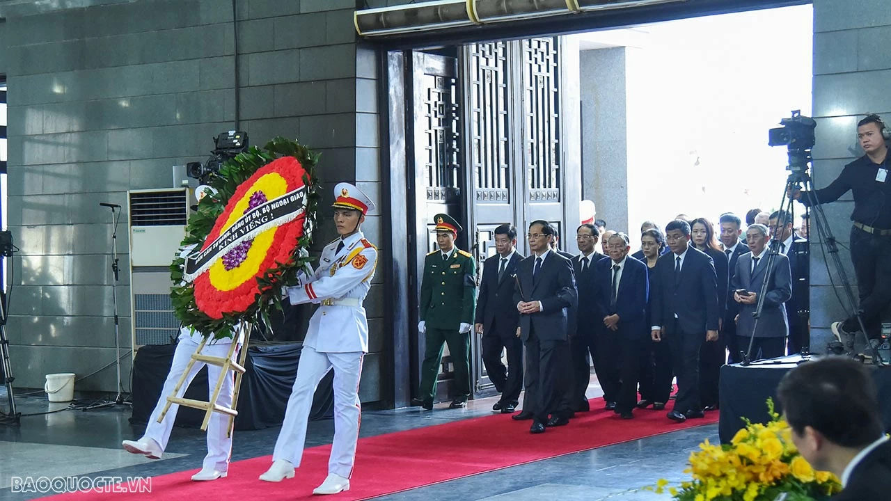 Trực tiếp: Toàn cảnh Lễ viếng Tổng Bí thư Nguyễn Phú Trọng sáng ngày 25/7 Trực tiếp: Toàn cảnh Lễ viếng Tổng Bí thư Nguyễn Phú Trọng sáng ngày 25/7