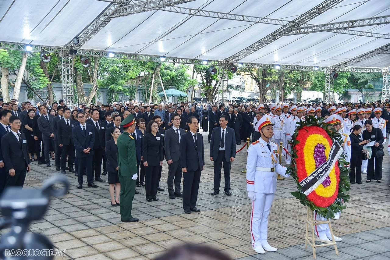 Trực tiếp: Toàn cảnh Lễ viếng Tổng Bí thư Nguyễn Phú Trọng sáng ngày 25/7 Trực tiếp: Toàn cảnh Lễ viếng Tổng Bí thư Nguyễn Phú Trọng sáng ngày 25/7
