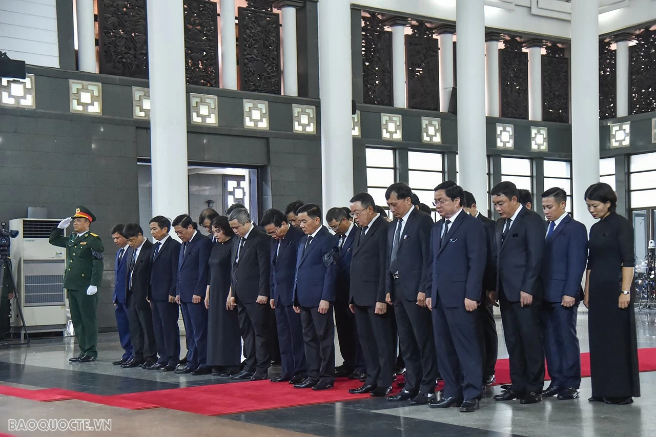 Trực tiếp: Toàn cảnh Lễ viếng Tổng Bí thư Nguyễn Phú Trọng sáng ngày 25/7 Trực tiếp: Toàn cảnh Lễ viếng Tổng Bí thư Nguyễn Phú Trọng sáng ngày 25/7