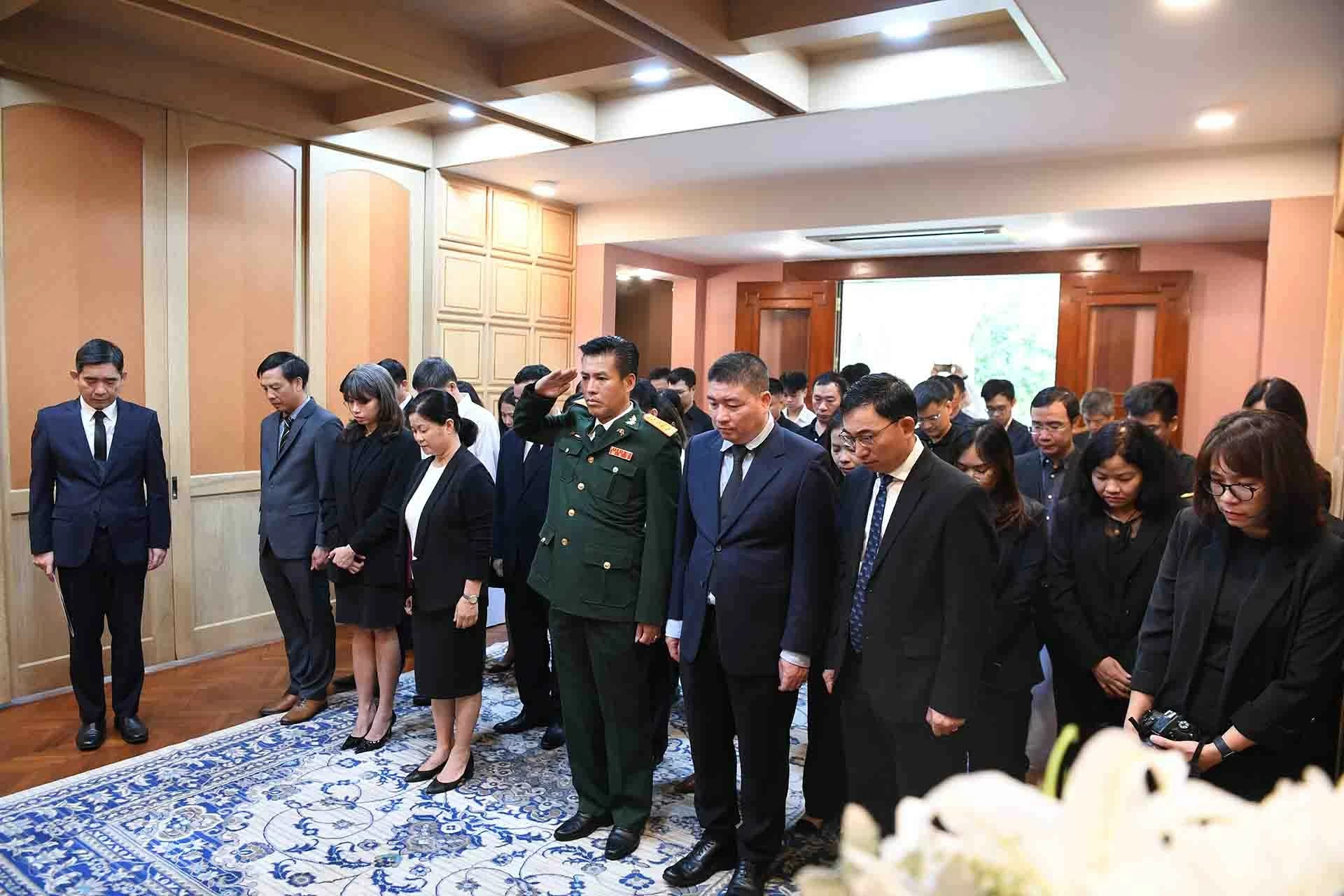 Thủ tướng Thái Lan Srettha Thavisin đến viếng Tổng Bí thư Nguyễn Phú Trọng Thủ tướng Thái Lan Srettha Thavisin đến viếng Tổng Bí thư Nguyễn Phú Trọng