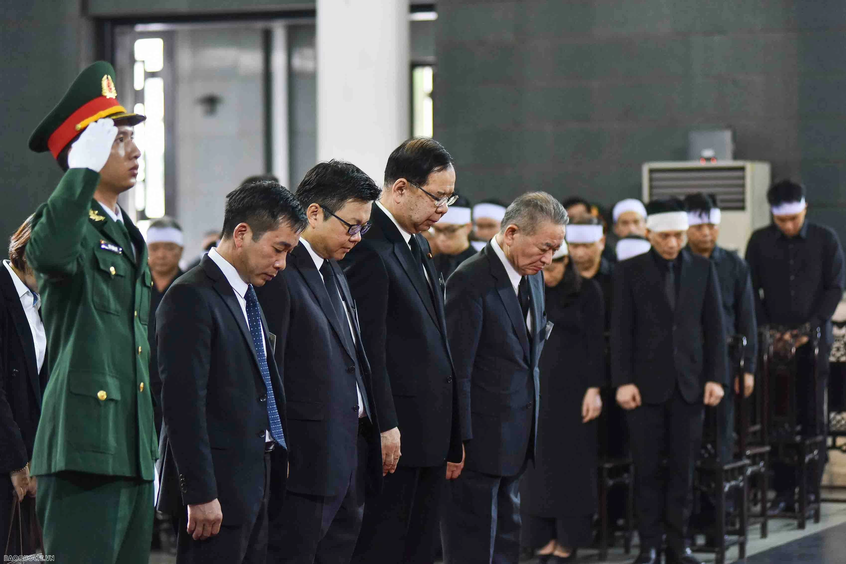 Bạn bè quốc tế tiễn biệt Tổng Bí thư Nguyễn Phú Trọng Bạn bè quốc tế tiễn biệt Tổng Bí thư Nguyễn Phú Trọng