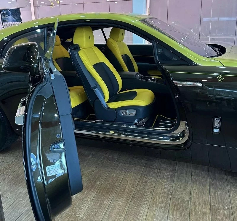 Rolls-Royce Wraith Black Badge ADM Sportive 'độc nhất thế giới' xuất hiện tại Việt Nam Rolls-Royce Wraith Black Badge ADM Sportive 'độc nhất thế giới' xuất hiện tại Việt Nam