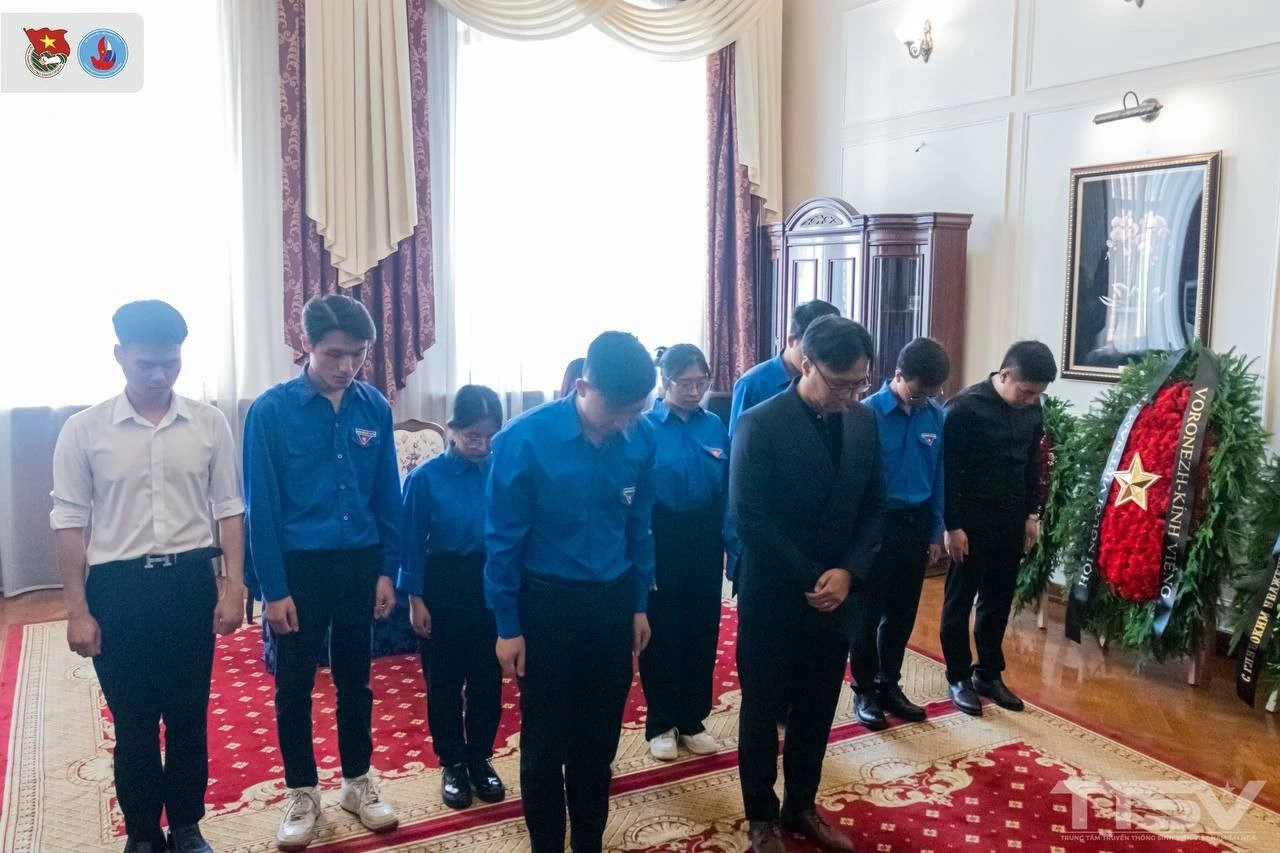 Tình cảm của sinh viên thanh niên Việt Nam tại Nga đối với Tổng Bí thư Nguyễn Phú Trọng Tình cảm của sinh viên thanh niên Việt Nam tại Nga đối với Tổng Bí thư Nguyễn Phú Trọng