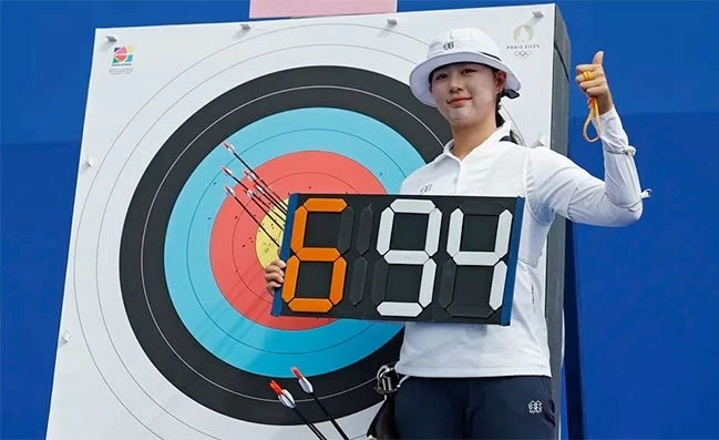 Nữ cung thủ Hàn Quốc Lim Sihyeon xác lập kỷ lục Olympic và thế giới mới Nữ cung thủ Hàn Quốc Lim Sihyeon xác lập kỷ lục Olympic và thế giới mới