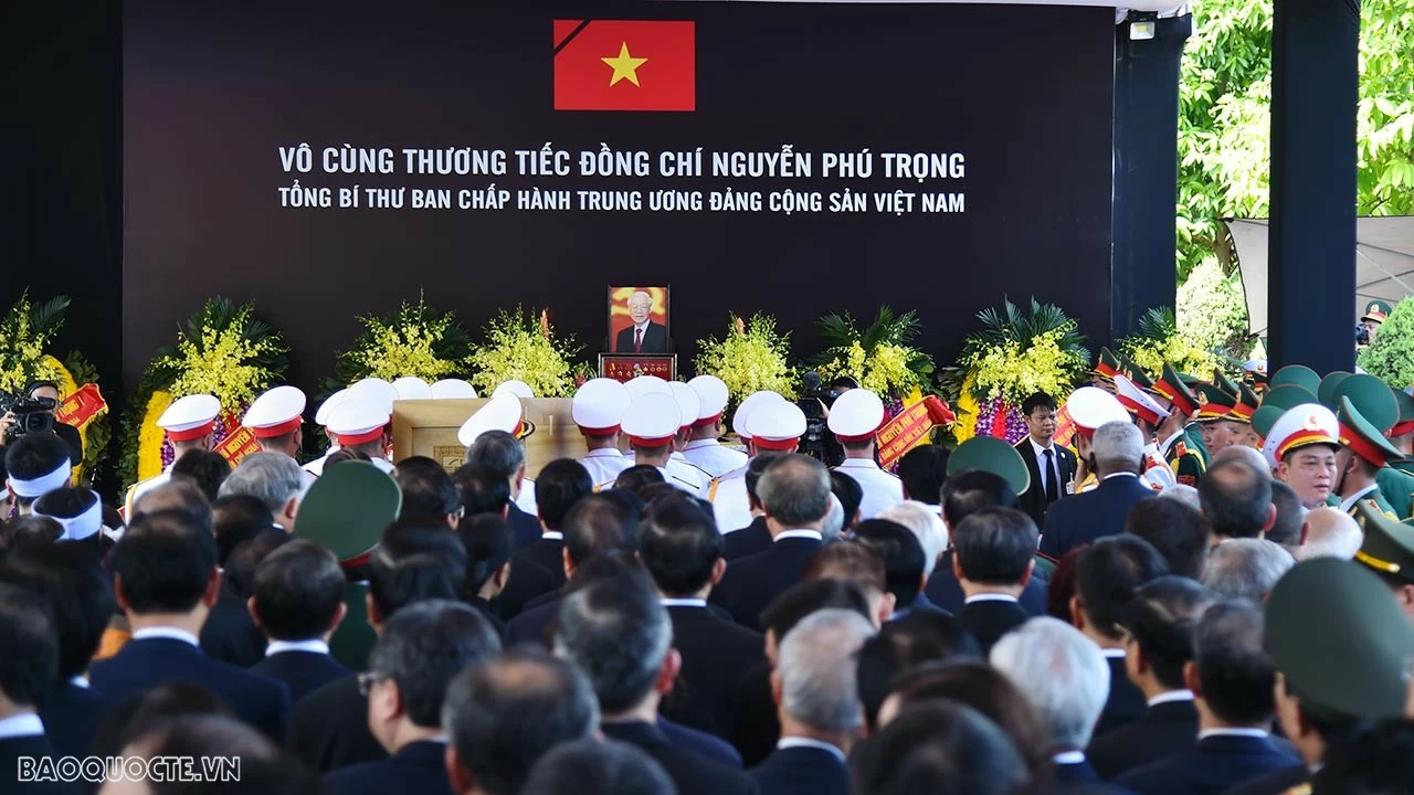 Lễ an táng Tổng Bí thư Nguyễn Phú Trọng tại Nghĩa trang Mai Dịch, Hà Nội Lễ an táng Tổng Bí thư Nguyễn Phú Trọng tại Nghĩa trang Mai Dịch, Hà Nội