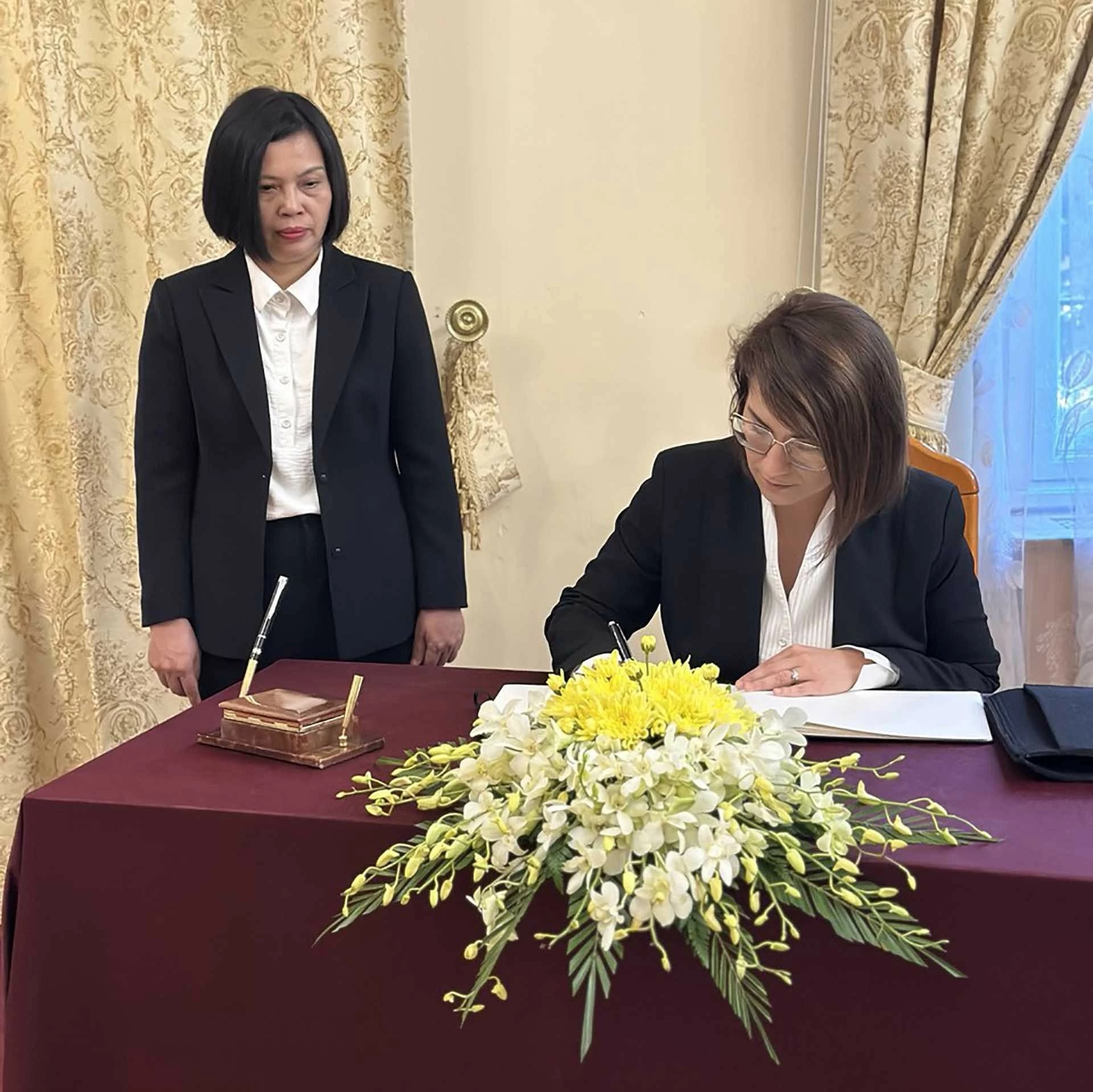 Di sản của Tổng Bí thư Nguyễn Phú Trọng sẽ truyền cảm hứng cho các thế hệ tương lai Di sản của Tổng Bí thư Nguyễn Phú Trọng sẽ truyền cảm hứng cho các thế hệ tương lai