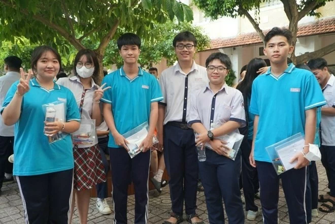 Điểm chuẩn đại học 2024 sẽ biến động thế nào? Điểm chuẩn đại học 2024 sẽ biến động thế nào?